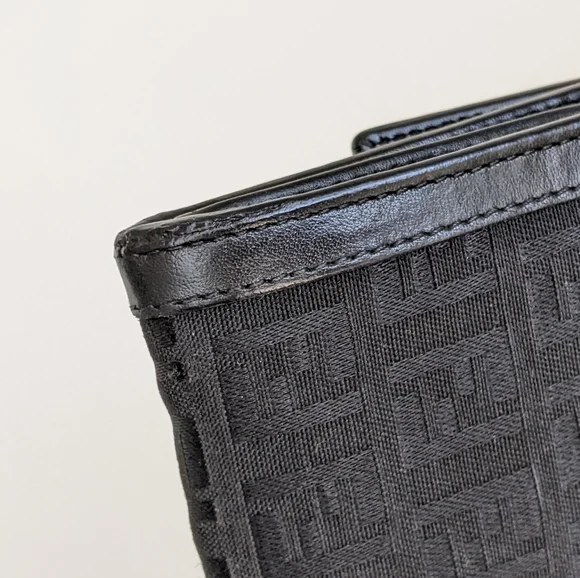 Fendi wallet - Picture 10 of 13